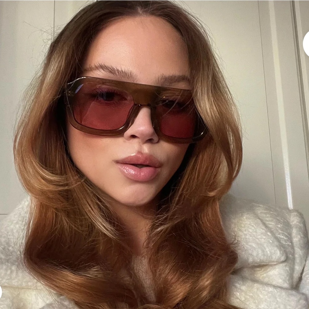 Elegant Brown Oversized Sunglasses